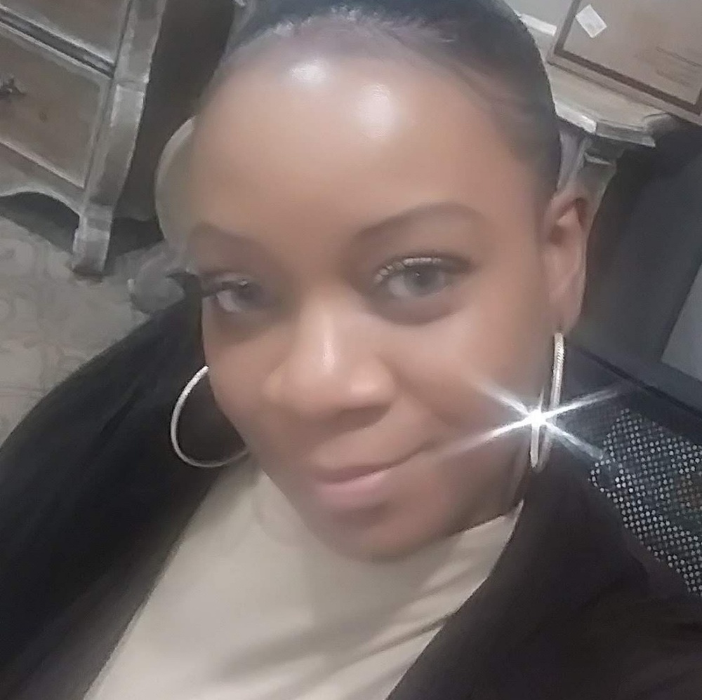 Meet your Posher, Deidre